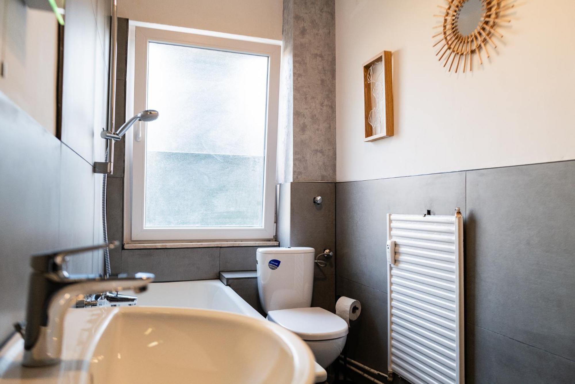 #412 Komfortable, Stilvolle Wohnung Fuer 6 Personen Mülheim an der Ruhr Exteriör bild